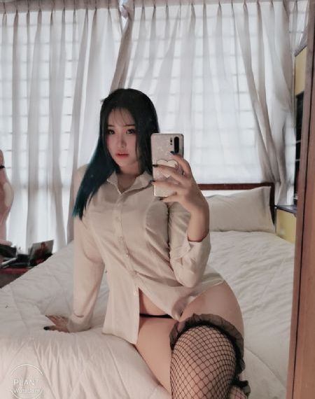 扒开美女的屁股进去了_超清韩国电影在线观看
