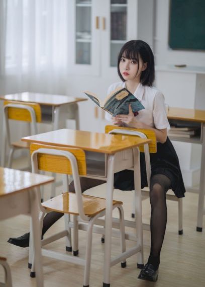 把腰抬起来一点_HD电影在线观看