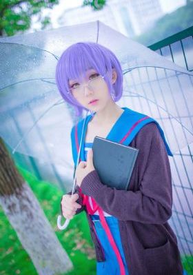 猥琐房东偷窥女学生洗澡_DVD在线手机播放